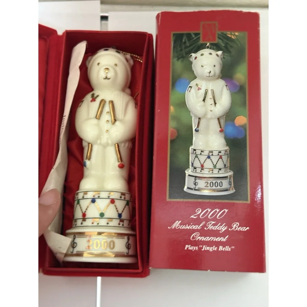 Vintage 2000 Musical Teddy Bear Ornament Plays Jingle Bells White Gold Drum Box